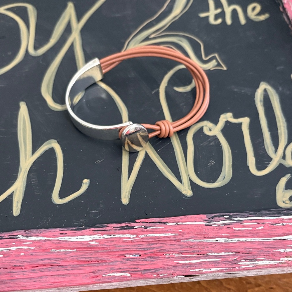 ☀️Silver and Brown cord bracelet nwt ☀️3/$12☀️